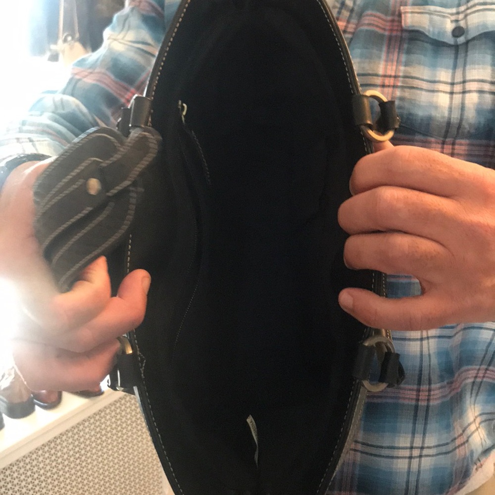 Handbag - Picture 6 of 6